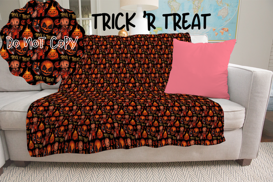 TRICK R TREAT - GIANT SHAREABLE THROW BLANKETS