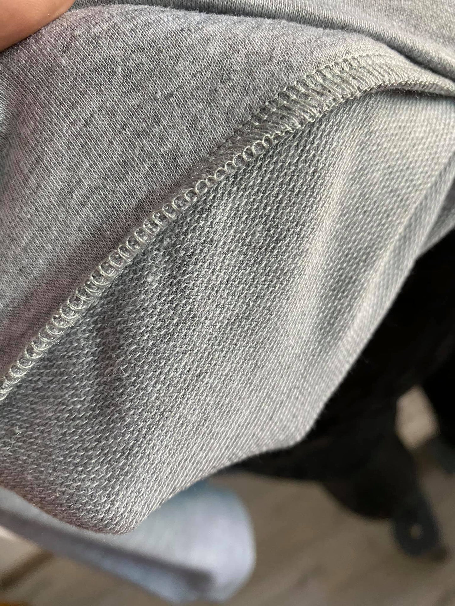 SLOUCHY SWEATSHIRTS