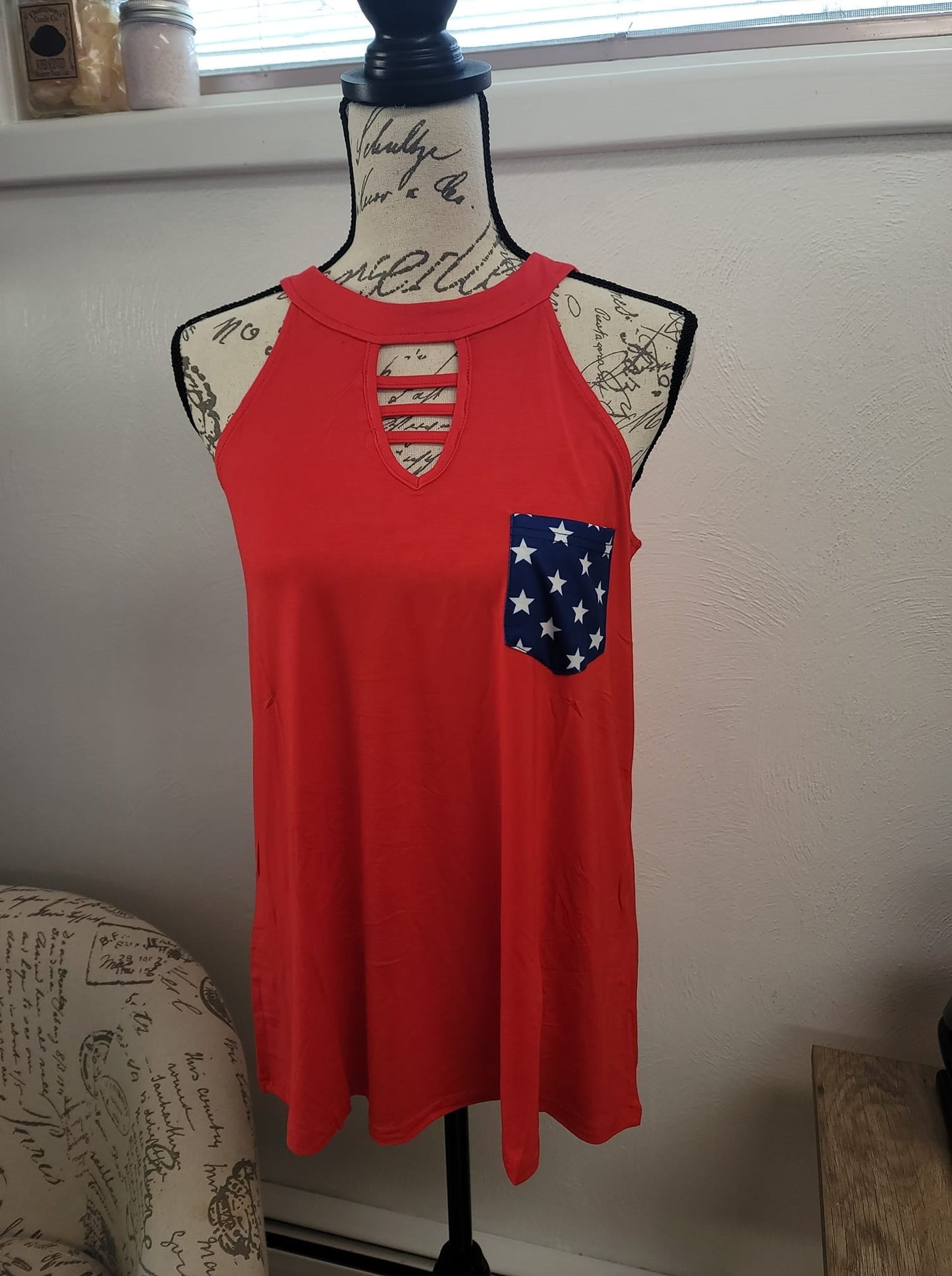 PATRIOTIC KEYHOLE TANK