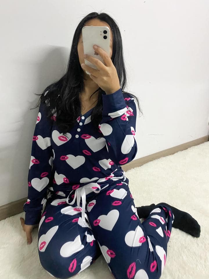Pajama Set extras
