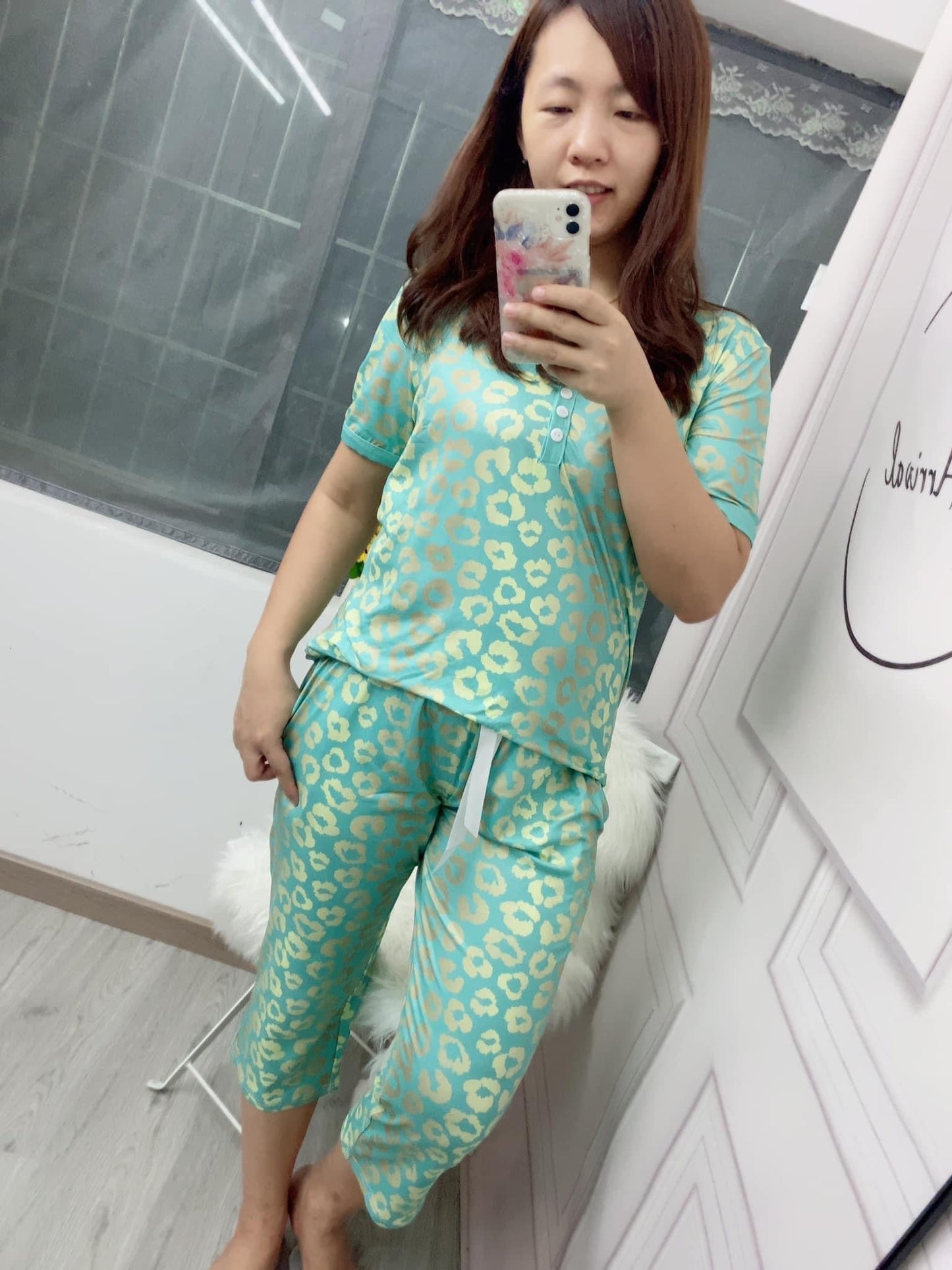 Pajama Set extras